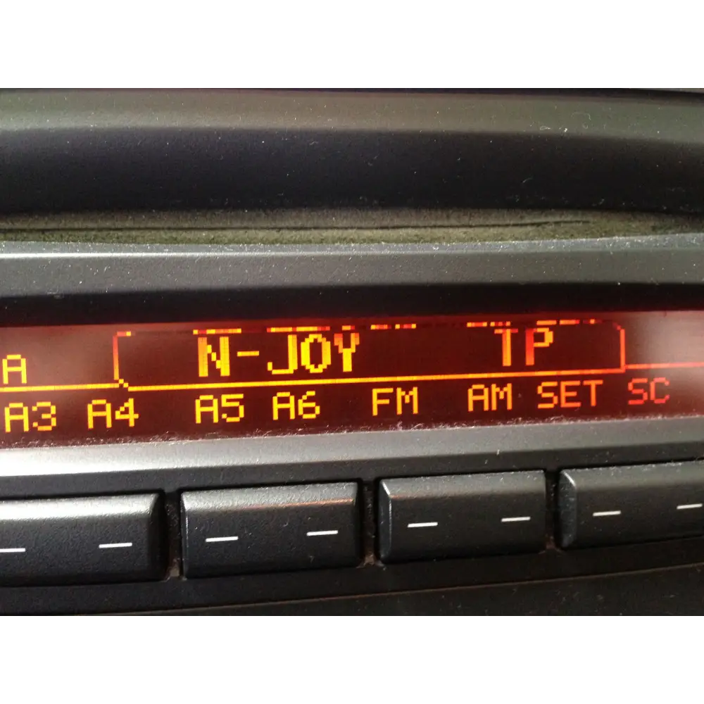 BMW 1er E81 E87 Pixelfehler Radio zeigt N-JOY und TP im Display an